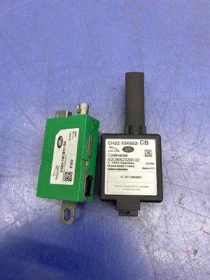 2015-2019 Jaguar XE Radio Amplifier and Keyless Entry Antenna Set (Used OEM)