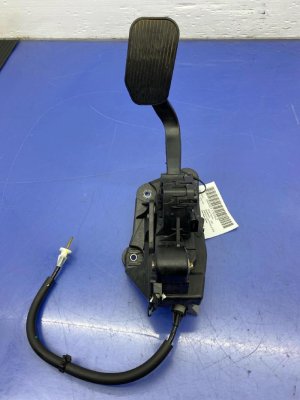 2020-2021 Lincoln Navigator Accelerator Pedal Travel Sensor Assembly (Used OEM)