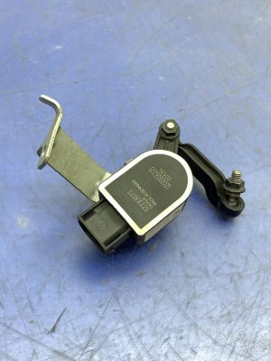 2019-2024 Volvo XC40 Suspension Height Level Sensor - Front (Used OEM)