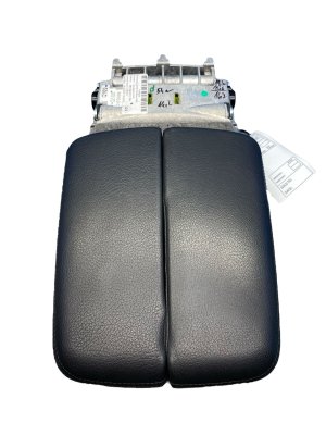 2017-2019 Audi Q7 Black Center Console Armrest Lid - Front (Used OEM)