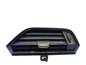2019-2025 Audi Q3 Dashboard A/C Heater Air Vent - Front, Right (Passenger) (Used OEM)