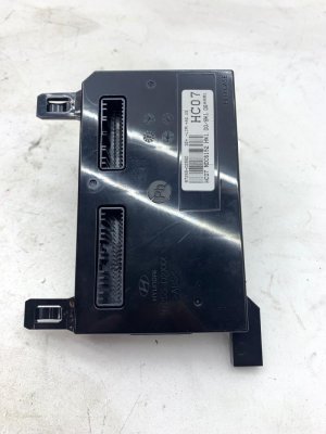 2017-2019 Genesis G90 HVAC Temperature Control Module (Used OEM)