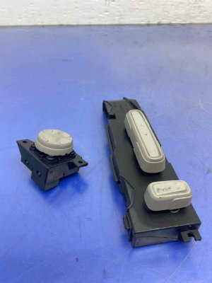 2018-2023 Honda Odyssey Gray Power Seat Adjustment Switch Set - Front (Used OEM)