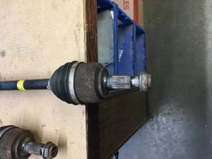 2001-2005 Honda Civic Non-ABS Drive Axle Shaft - Right (Passenger) (Used OEM)