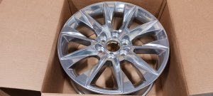 2019-2020 GMC Sierra 1500 20x9 10-Spoke Polished Alloy Wheel (Remanufactured OEM)