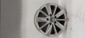 2015-2019 Volkswagen Golf SportWagen Silver 15x6 10-Spoke Lyon Alloy Wheel (Used OEM)