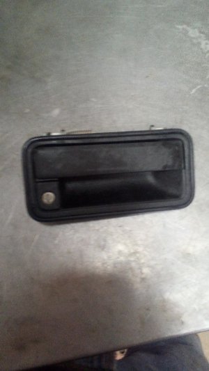 2000-2006 Chevrolet Suburban Black Exterior Door Handle (Used OEM)