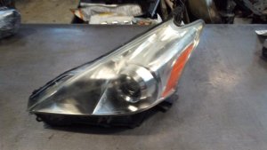 2012-2014 Toyota Prius V Halogen Headlight Assembly - Left (Driver) (Used OEM)