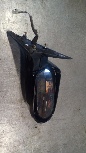 2005-2009 Subaru Outback White Side/Door Mirror - Right (Passenger) (Used OEM)
