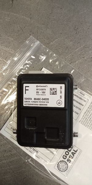 2018-2023 Toyota Tacoma Forward Facing Lane Departure Camera (Used OEM)