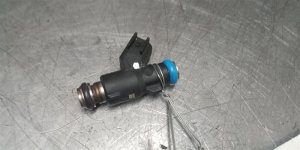2009 GMC Yukon XL 1500 Fuel Injector (Used OEM)