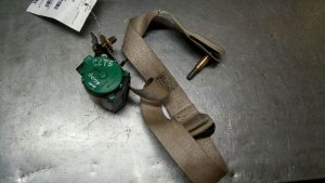 2003-2006 GMC Yukon Silver Middle Seat Belt Assembly - Rear, Left (Driver) (Used OEM)