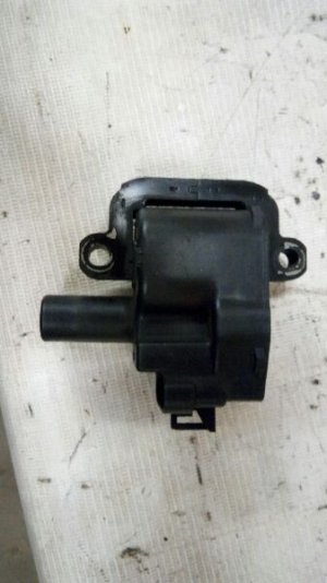 2001-2002 Chevrolet Silverado 3500 Ignition Coil (Used OEM)
