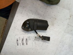 1999-2004 Jeep Grand Cherokee Windshield Wiper Motor and Linkage Assembly - Front (Used OEM)