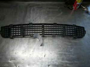 2007-2010 Ford Edge Black Lower Bumper Grille (Used OEM)