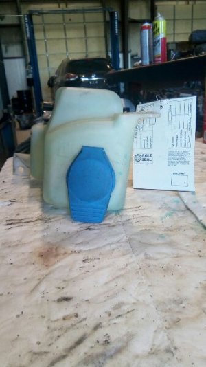 2000-2011 Volkswagen Golf Standard Capacity Washer Fluid Reservoir (Used OEM)