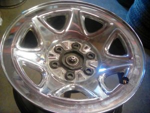 2014-2019 Chevrolet Silverado 1500 Chrome 17x8 7-Spoke Chrome Clad Alloy Wheel (Used OEM)