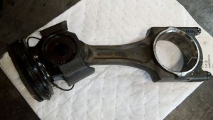  Volvo VNL Engine Connecting Rod (Used OEM)