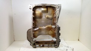 2007-2009 Hyundai Santa Fe Upper Engine Oil Pan (Used OEM)