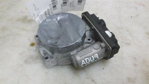 2005 GMC Envoy XL Fuel Injection Throttle Body (Used OEM)