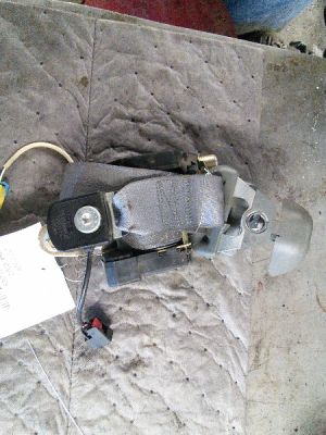 2002-2007 Jeep Liberty Gray Seat Belt Buckle with Pretensioner - Front, Right (Passenger) (Used OEM)