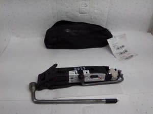 2008-2014 Mini Cooper Clubman Scissor Jack with Tool Kit (Used OEM)