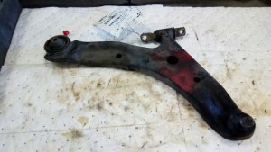 2001-2006 Hyundai Santa Fe Lower Suspension Control Arm - Front, Right (Passenger) (Used OEM)
