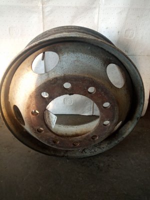  Volvo VNL 22.5x8.25 10-Hole Aluminum Alloy Wheel (Used OEM)