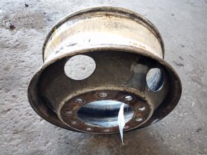  Volvo VNL 22.5x8.25 10-Hand Hole Steel Wheel (Used OEM)