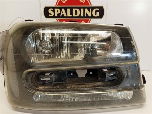 2002-2006 Chevrolet Trailblazer EXT Headlight Assembly - Right (Passenger) (Used OEM)