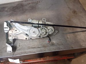 2009-2014 GMC Yukon Power Trunk Lid Pull Down Motor (Used OEM)