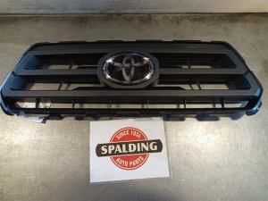 2018-2023 Toyota Tacoma Black Upper Grille (Used OEM)