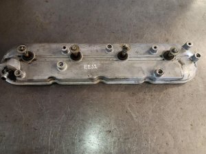 2002-2006 Chevrolet Avalanche 1500 Engine Valve Cover - Left (Driver) (Used OEM)