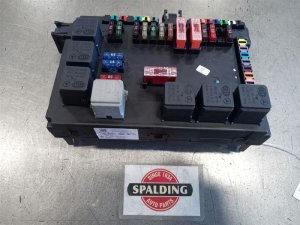 2007-2010 Mercedes-Benz S600 Fuse Box - Left (Driver) (Used OEM)