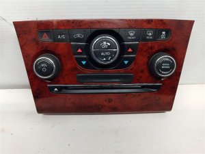 2011-2012 Chrysler 300 Temperature Control Module (Used OEM)