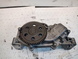2013-2016 Kenworth T800 Engine Oil Pump (Used OEM)