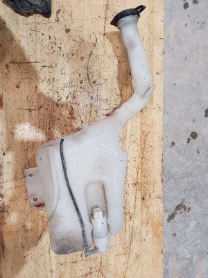 2005-2006 Pontiac Pursuit Washer Fluid Reservoir (Used OEM)