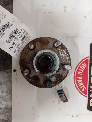 1997-2001 Buick Park Avenue Hub Assembly (Used OEM)