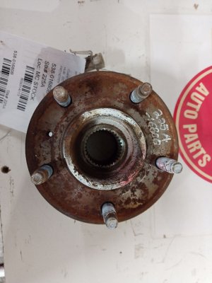 1997-2001 Buick Park Avenue Hub Assembly (Used OEM)
