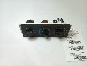 2001-2003 Mazda B3000 A/C and Temperature Control Assembly (Used OEM)