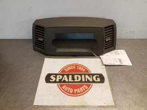 2005-2007 Jeep Grand Cherokee Gray Radio and Vent Instrument Panel Bezel (Used OEM)