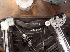 2016-2019 Kia Sorento Power Window Regulator - Front, Right (Passenger) (Used OEM)