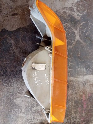 1992-1996 Ford F-150 Headlight Assembly - Left (Driver) (Used OEM)
