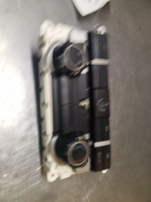 2011-2012 Ford F-150 Manual Temperature Control Assembly (Used OEM)