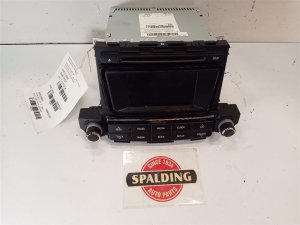 2016-2017 Hyundai Tucson 5-Inch Touchscreen Radio Receiver Assembly (Used OEM)
