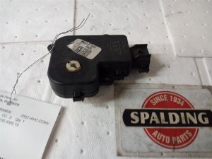  International 4300 Blend Door Actuator (Used OEM)