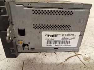 2005-2006 GMC Yukon AM/FM CD Navigation Radio Receiver (Used OEM)