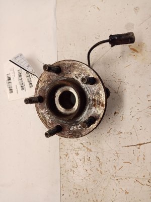 2004-2011 Chevrolet Malibu Front Wheel Hub Assembly with ABS (Used OEM)