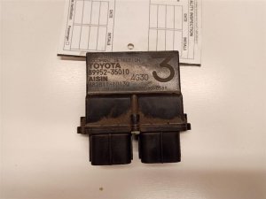 2004-2005 Toyota Solara Occupant Detection Airbag Control Module - Right (Passenger) (Used OEM)