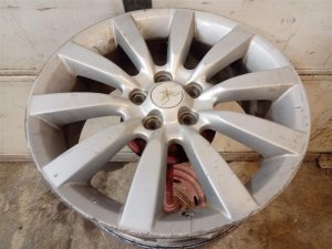 2011 Mitsubishi RVR Silver 18x7 10-Spoke Silver Painted Alloy Wheel (Used OEM)